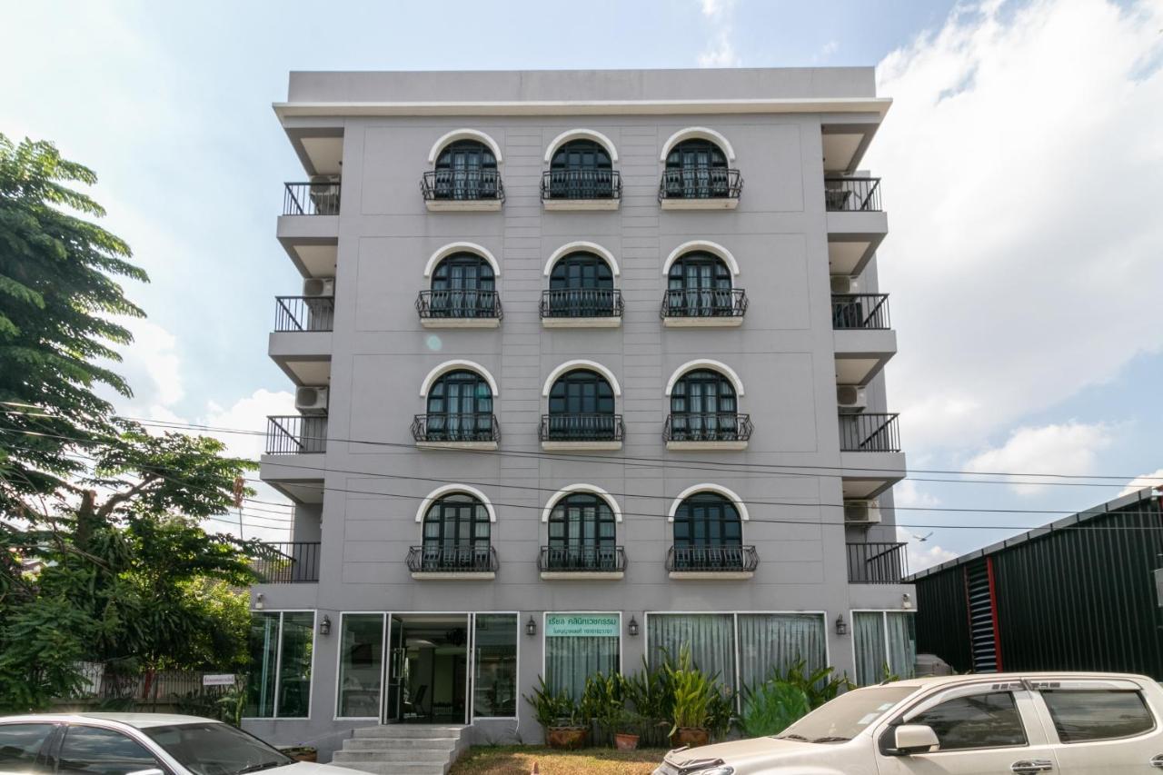 Resortel Lat Phrao 91 Bangkok Luaran gambar