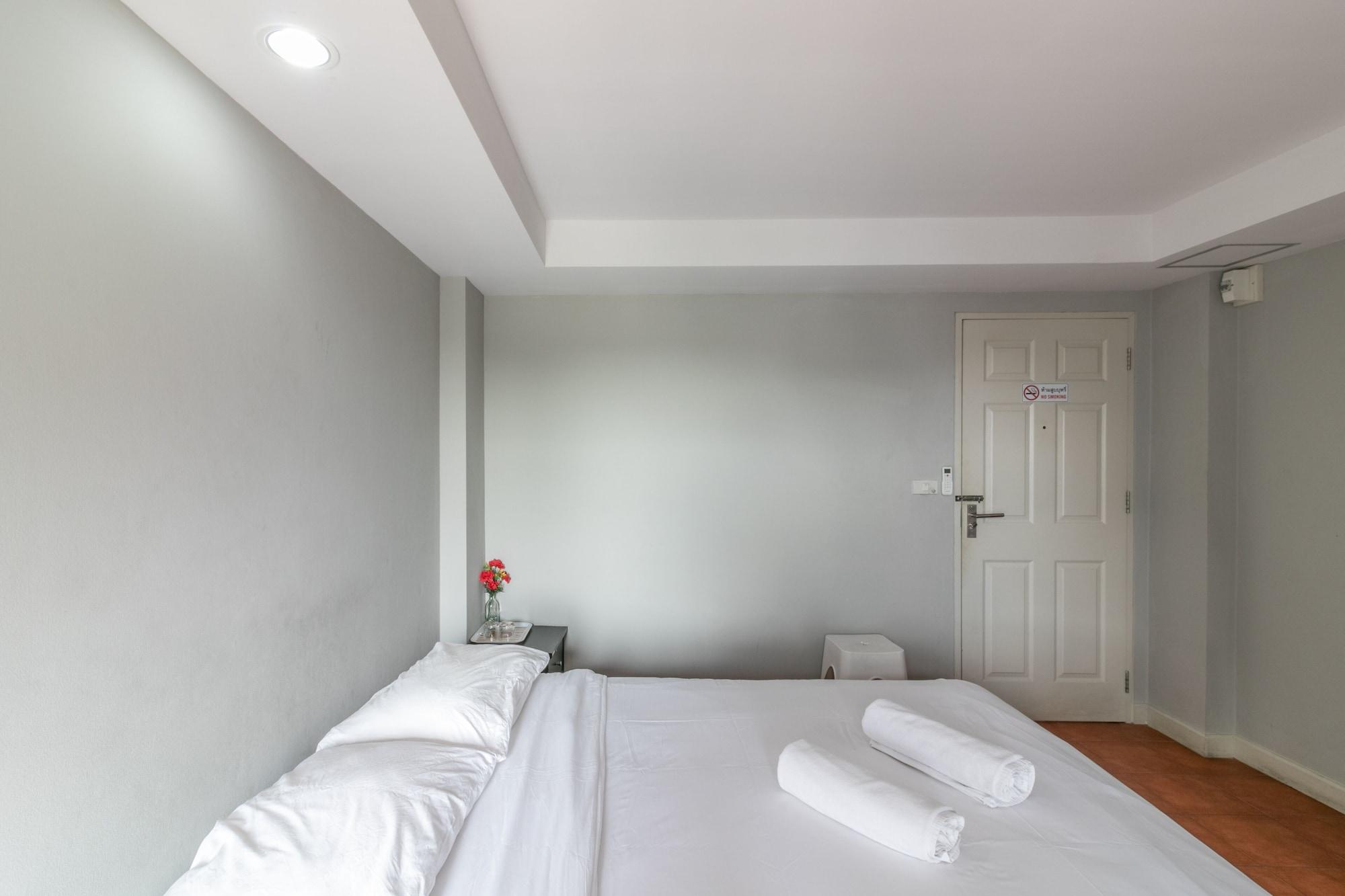 Resortel Lat Phrao 91 Bangkok Luaran gambar