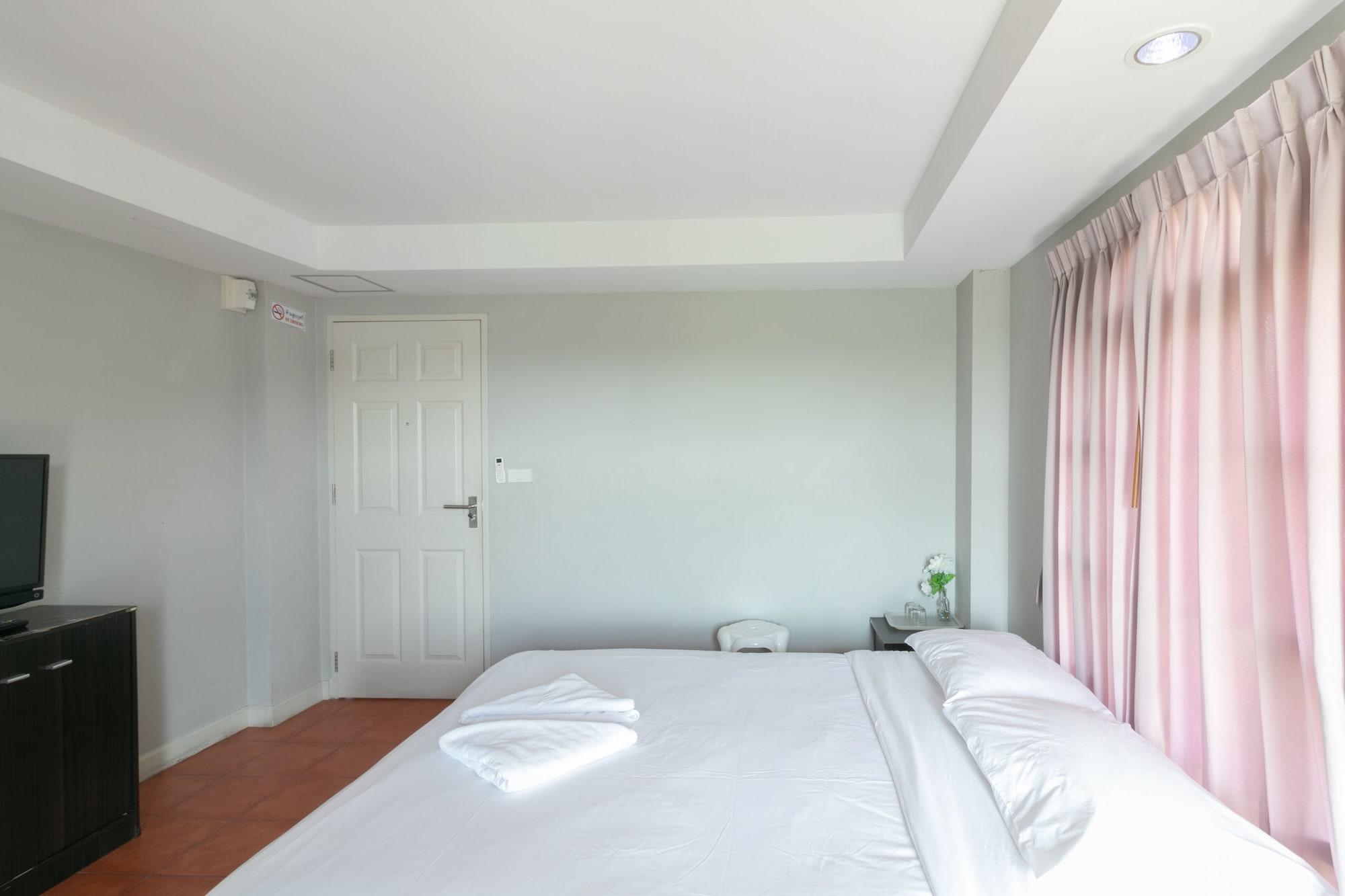 Resortel Lat Phrao 91 Bangkok Luaran gambar