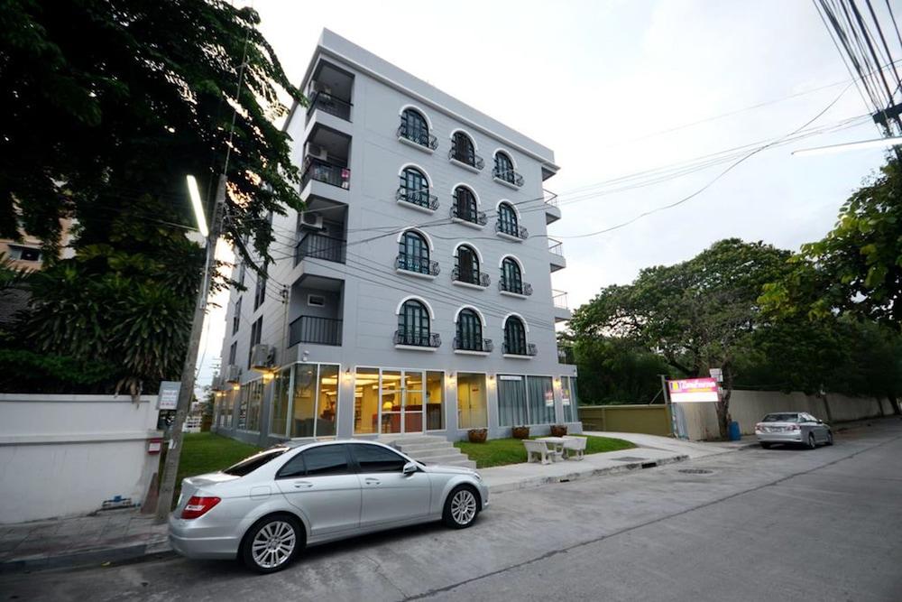 Resortel Lat Phrao 91 Bangkok Luaran gambar